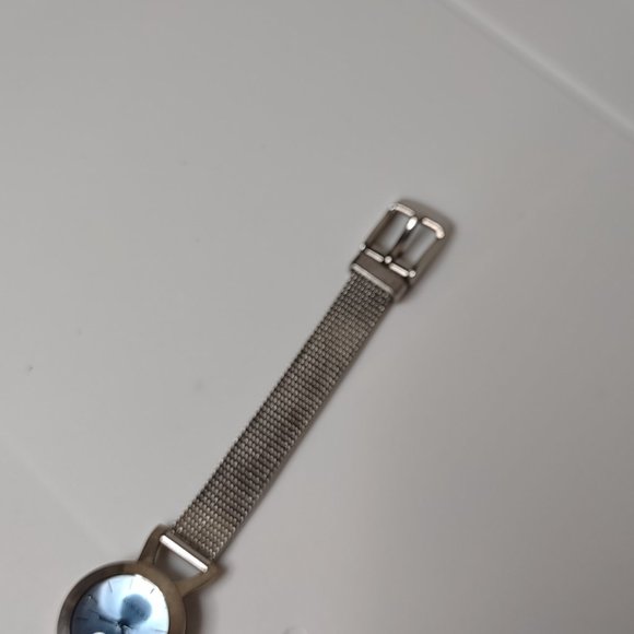 Blue And Silver Tone Metal Band Rumours Watch - Picture 2 of 10